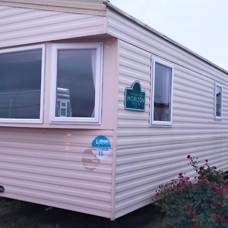 Seascape - Blue Dolphin Holiday Park Gristhorpe 外观 照片