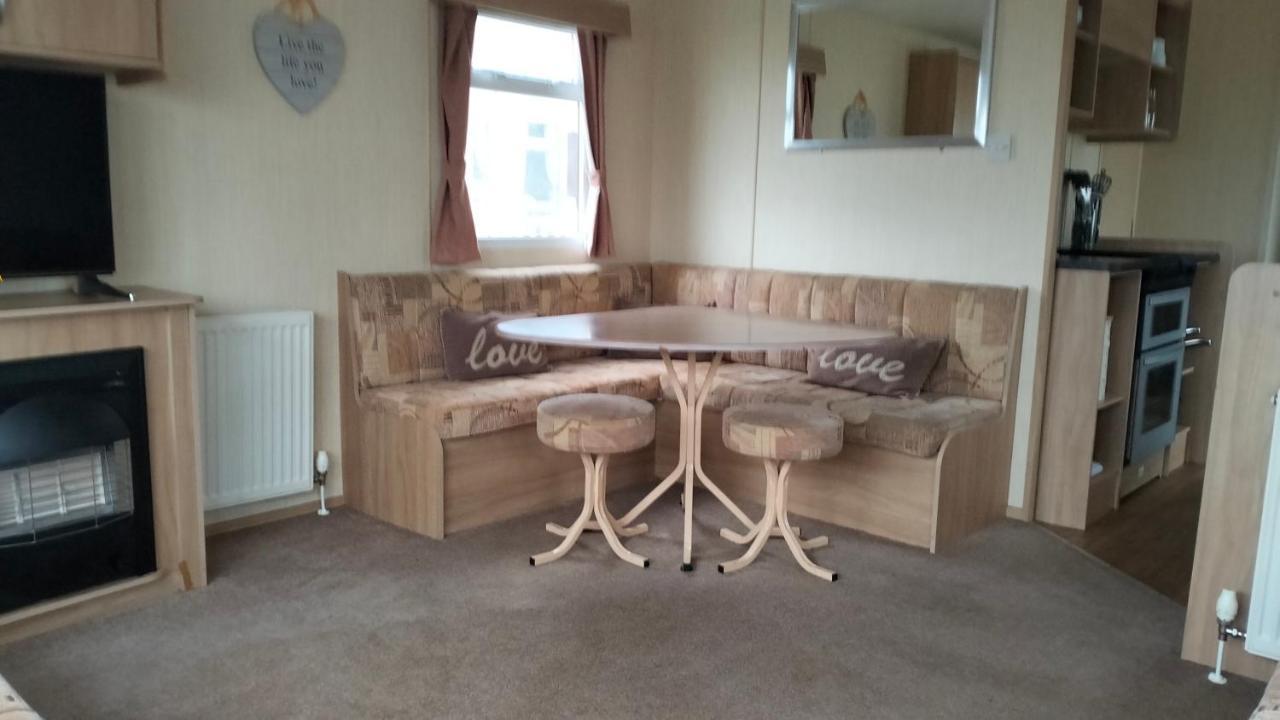 Seascape - Blue Dolphin Holiday Park Gristhorpe 外观 照片